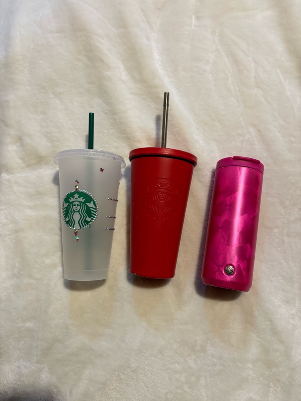 THREE Starbucks Cups 💖 ❤️ 🤍